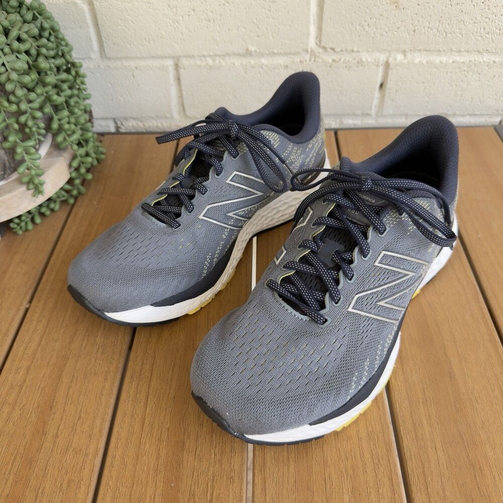New Balance Fresh Foam 880v11 Men’s Sz 10 4E Extra Wide Gray Running Shoes